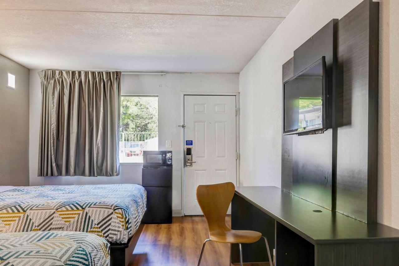 Motel 6 North Little Rock, Ar-Jfk Blvd Екстер'єр фото